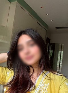 Anjali - puta in Bangalore Photo 4 of 5