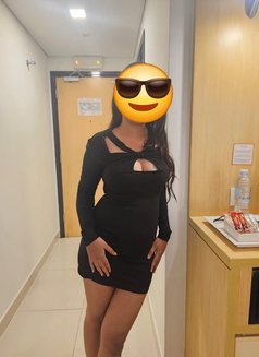 Anjali 18 years old Indian model - escort in Dubai Photo 7 of 9