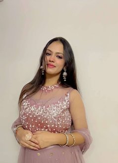 Anjali - escort in Kochi Photo 5 of 8