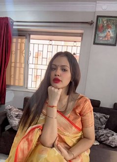 Anjali - escort in Kochi Photo 6 of 8