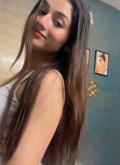 Anjali Indian Independent - puta in Dubai Photo 1 of 5