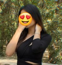 Anjali Jjha - puta in Bangalore