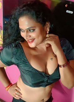 Anjali Meera - Acompañantes transexual in Chennai Photo 5 of 5
