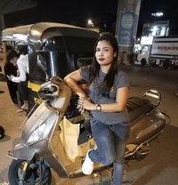 Aditi Patel Here Mumbai - escort agency in Navi Mumbai Photo 1 of 4