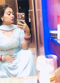 Anjali Sharma - escort in Ahmedabad Photo 1 of 3