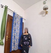Anjali Sharma - puta in New Delhi