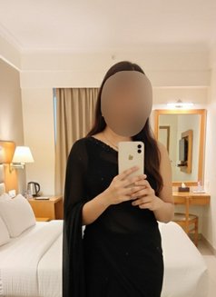 I'M MUSKAN, REAL MEET AND CAM SHOW AVL - escort in Hyderabad Photo 2 of 3