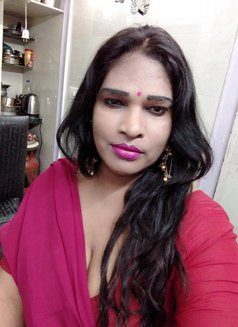 TS Anjali - Transsexual escort in Mumbai Photo 10 of 16