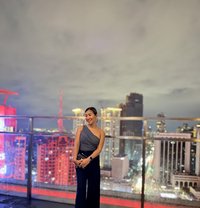 Anjie - puta in Makati City