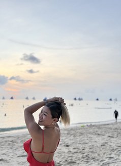 Anjie - escort in Makati City Photo 5 of 6