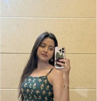 Anju - puta in Pune Photo 1 of 3