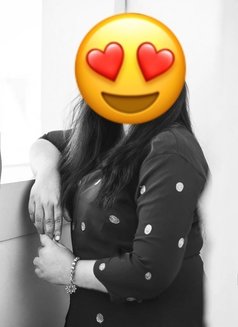 I Am Anju Independent meeting (Mallu) - escort in Sharjah Photo 1 of 3