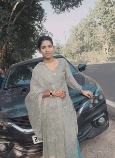 Anju - puta in Bangalore Photo 1 of 4