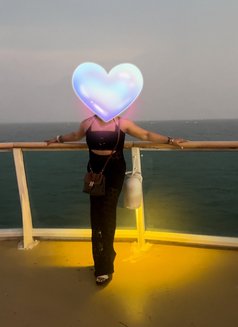 Anju - escort in Dubai Photo 3 of 3