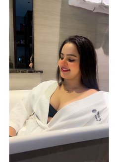 Anju - escort in Gurgaon Photo 3 of 4