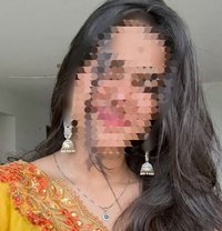 Anju Real Meet & Cam Show - puta in Pune Photo 1 of 3