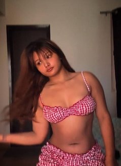B.tech wild student - escort in Chennai Photo 2 of 6