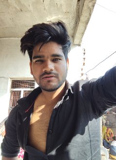 Ankit - Male escort in Gurgaon Photo 3 of 3