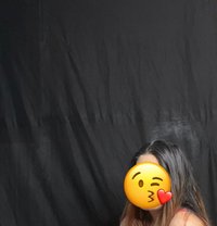 Ankita Arora - puta in New Delhi