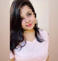 Ankita Best Escort Service in Pondichery - puta in Pondicherry
