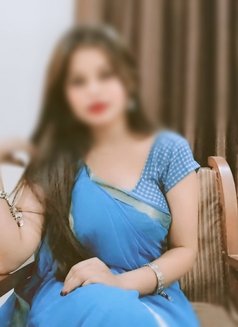 Ankita, Cam & Real Meet - puta in Kochi Photo 2 of 3