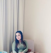 Ankita - puta in Pune Photo 3 of 4