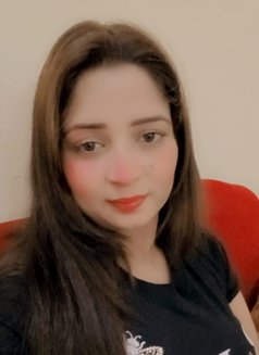 Ankita - puta in Al Manama Photo 5 of 6