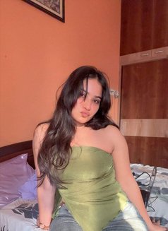 AVAILABLE INDIAN GIRLS MSG NOW - escort in Kuwait Photo 8 of 8