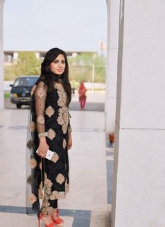 Ankita - escort in Sharjah Photo 5 of 6