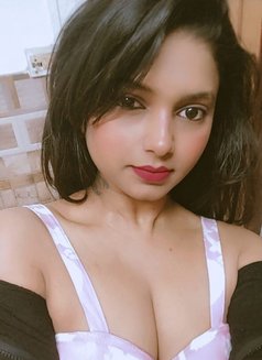 ANKITA CAM & REAL SESSION - puta in Chennai Photo 3 of 5