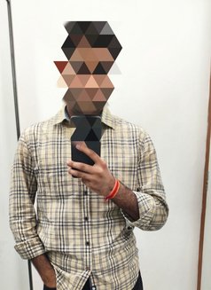 Ankush - Male companion in Bangalore Photo 2 of 5