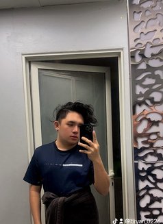 Ann - Male escort in Al Ain Photo 1 of 3