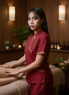 Ann Ladyboy - Masajista in Phuket Photo 1 of 4