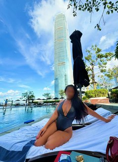 Ann - escort in Dubai Photo 6 of 10