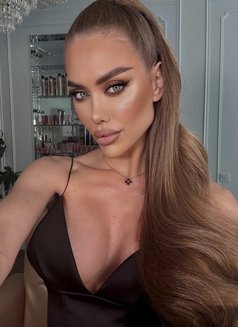 Anna🦊 - puta in Dubai Photo 4 of 13