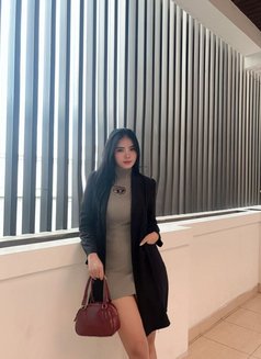 Anna Agista - puta in Indore Photo 1 of 3