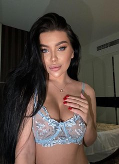 Anna - escort agency in Dubai Photo 4 of 13