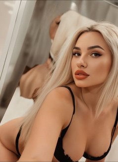 Anna Best Service - puta in Dubai Photo 9 of 10