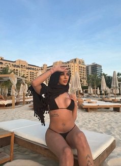 ANNA BIRKIN - Transsexual escort in Dubai Photo 8 of 21