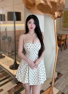 Anna - escort in Beijing Photo 6 of 6