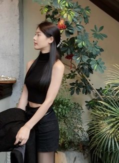 Anna - escort in Yiwu Photo 1 of 6