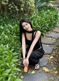 Anna - escort in Yiwu Photo 2 of 6