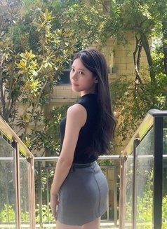 Anna - escort in Yiwu Photo 5 of 6