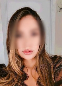 Anna - escort in Madrid Photo 7 of 7