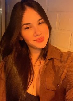 Anna - escort in Cairo Photo 3 of 3