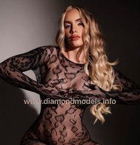 Italian Anna Saiz a real doll - escort in Doha Photo 1 of 20