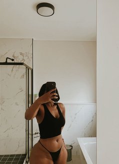 Anna - escort in Ibadan Photo 2 of 4