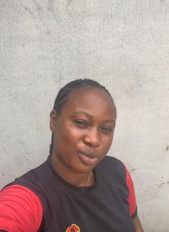 Anna - escort in Cairo Photo 3 of 5