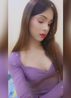 Anna (Cam24*7) - Transsexual escort in New Delhi Photo 1 of 9