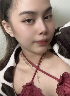 Anna - puta in Dubai Photo 15 of 15